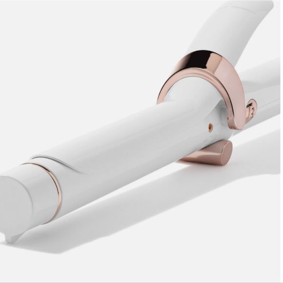 T3 Single Pass Curl 1 1/4 Professional Curling Iron - Picture 13 of 14